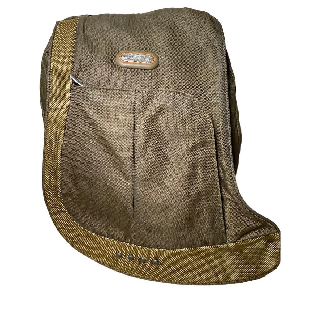 TUMI One Shouldered Bag (Rare Color-Way 5104B)30